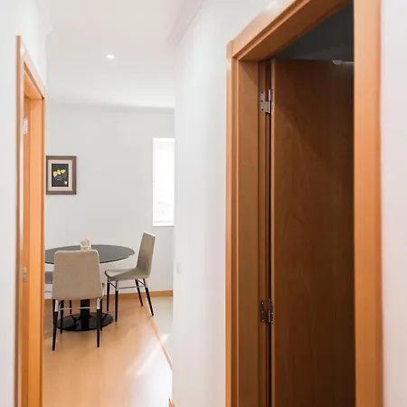 Апартаменты Shortstayflat Great Location - Cais Do Sodre